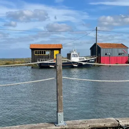 Entre Ocean Et Pinede